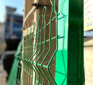 تصویر توری کلاسیک ( نرده پانلی )